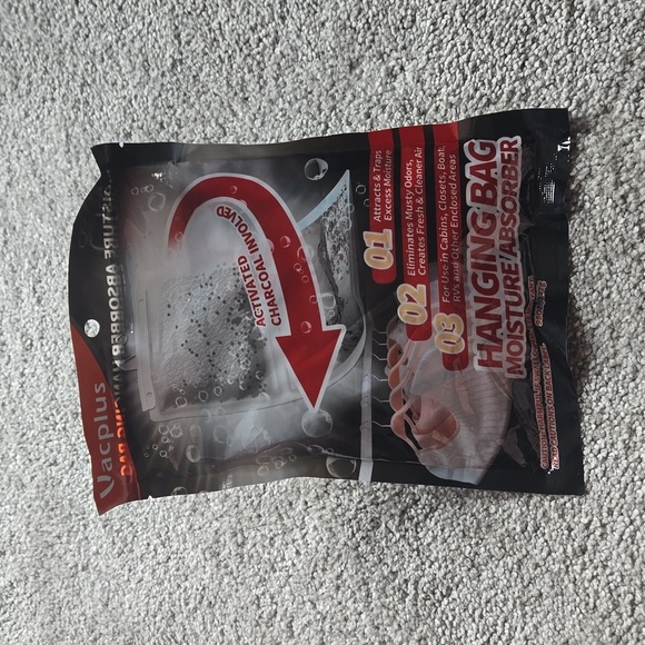 Vacplus Hanging Bag Moisture Absorber - Picture 1 of 8